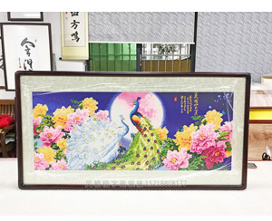 孔雀珠绣装裱画框  